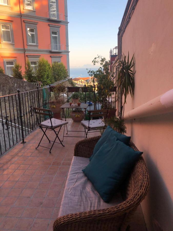 Villa Olga Dependance Luxury Low Cost Наполи Екстериор снимка